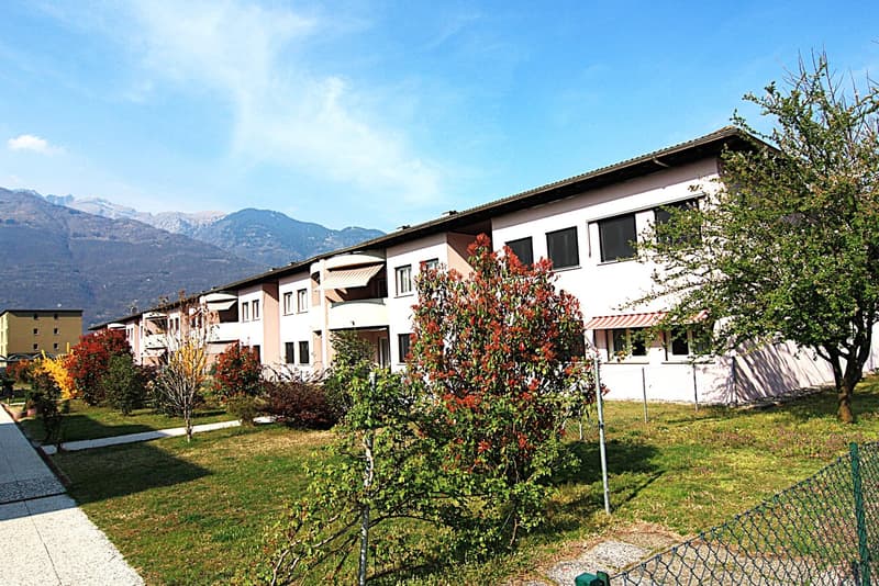 Stabile d'appartamenti a reddito a Sant'Antonino (2)