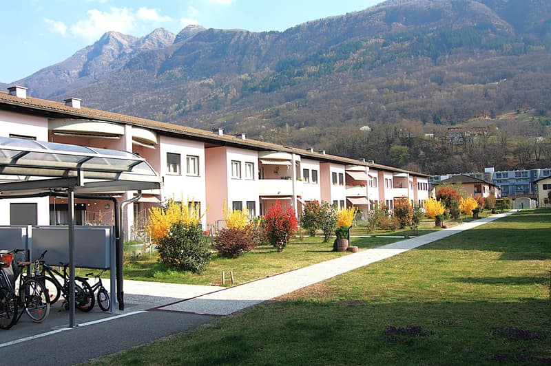 Stabile d'appartamenti a reddito a Sant'Antonino (1)