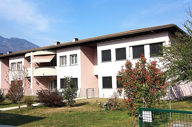 Stabile d'appartamenti a reddito a Sant'Antonino (4)