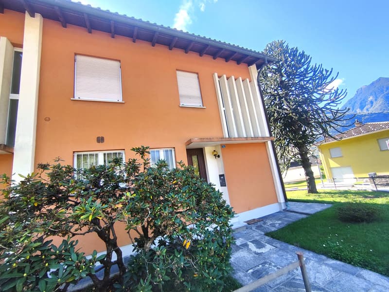 Casa monofamiliare a schiera di prima “testa” a Biasca (2)