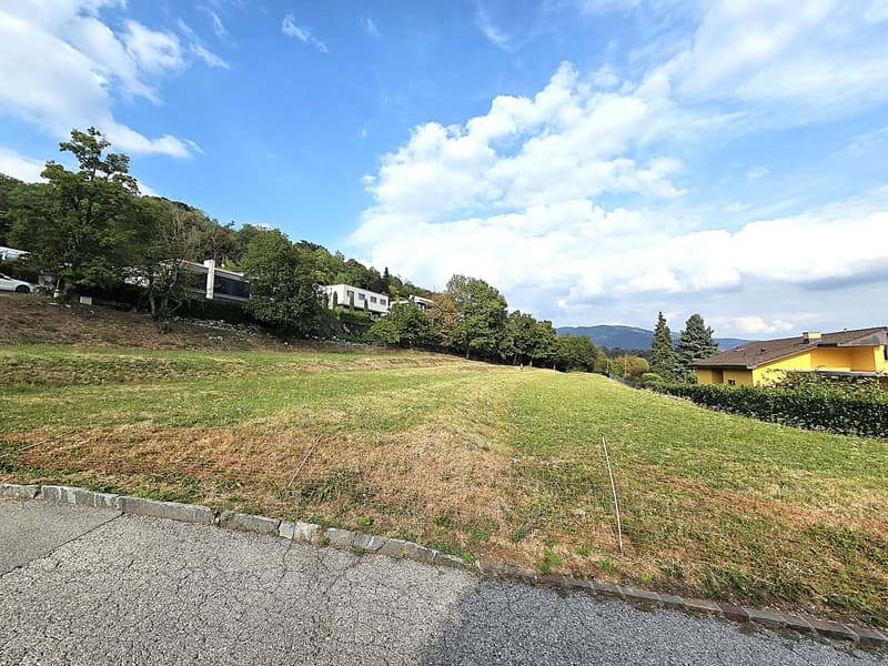 Terreno edificabile in zona residenziale estensiva ad Arzo (3)