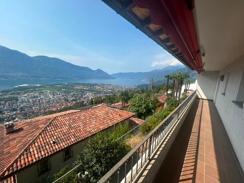 Incantevole casa unifamiliare ad Orselina con piscina e vista panoramica (1)