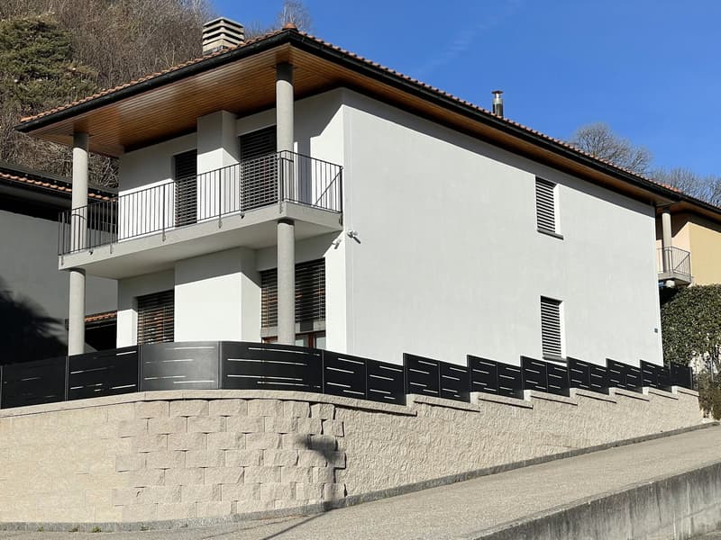 Casa unifamiliare, zona Galbisio, con vista imprendibile su Bellinzona (1)