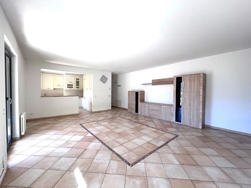 Grande 4 ½ locali a Giubiasco in zona residenziale (4)