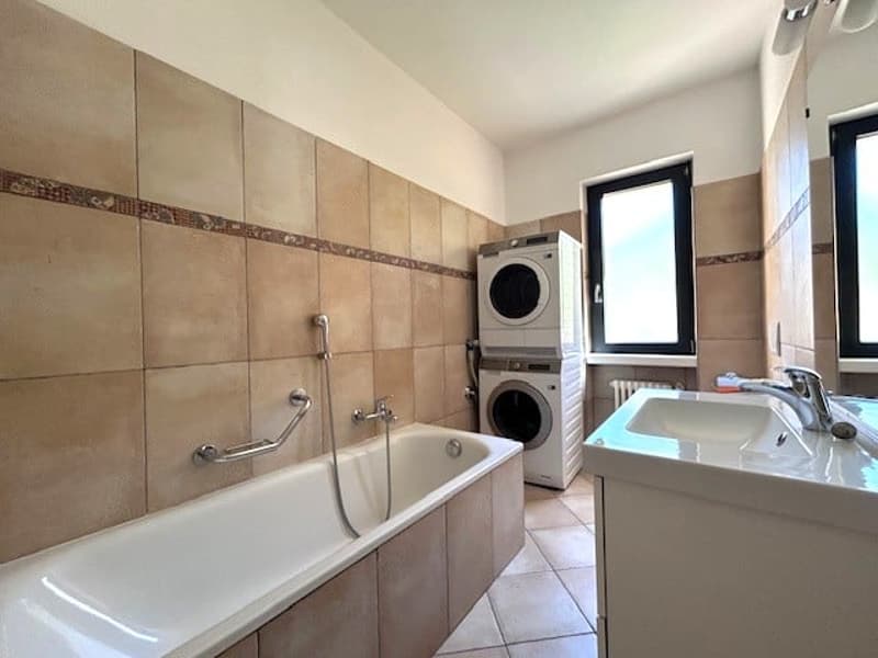 Grande 4 ½ locali a Giubiasco in zona residenziale (12)