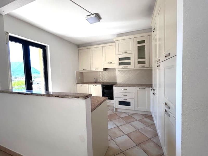 Grande 4 ½ locali a Giubiasco in zona residenziale (6)