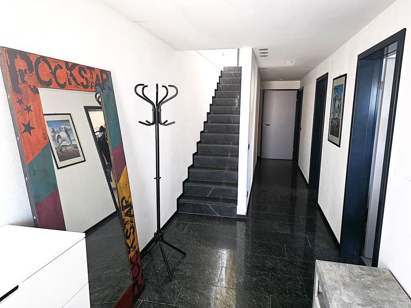 Spaziosa villa unifamiliare a Castione (16)