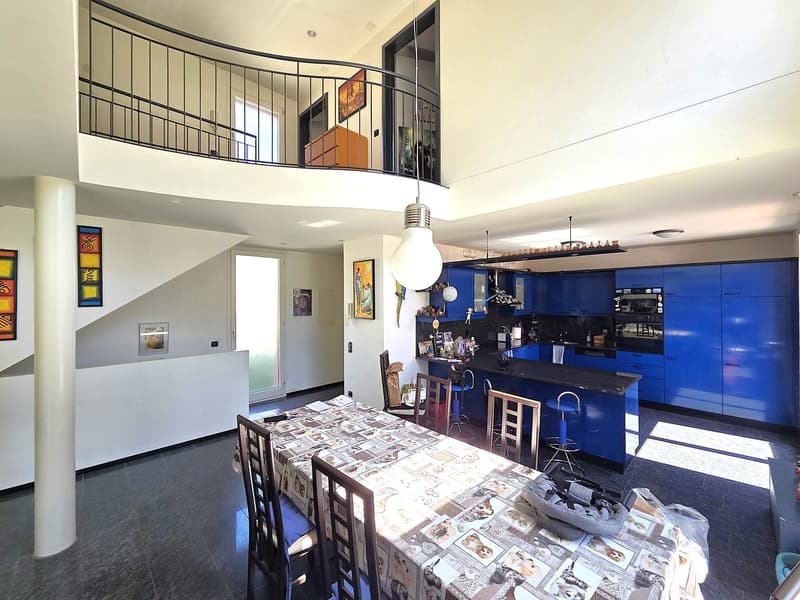 Spaziosa villa unifamiliare a Castione (11)