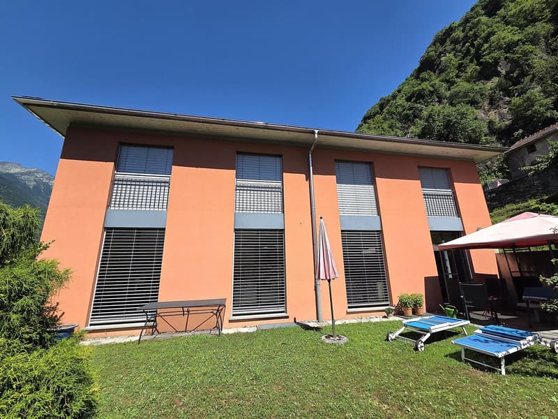 Spaziosa villa unifamiliare a Castione (3)
