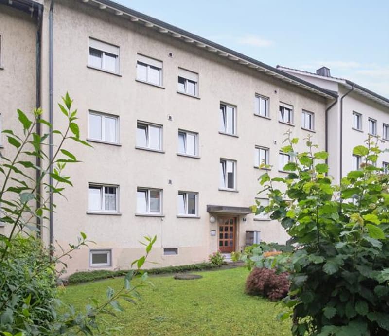 Komplett renovierte 3-Zimmer-Wohnung mit Gartensitzplatz und grossem Bastelraum an sehr ruhiger Lage (14)