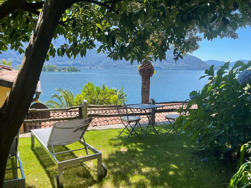 1-Zimmer-Ferienwohnung mit schöner Aussicht auf den Lago Maggiore in Porto Ronco (2)