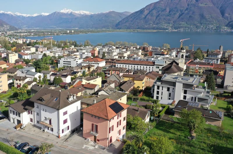 Zweitwohnsitz - Duplex-Ferienwohnung mit schöner Aussicht bis zum Lago Maggiore (2)