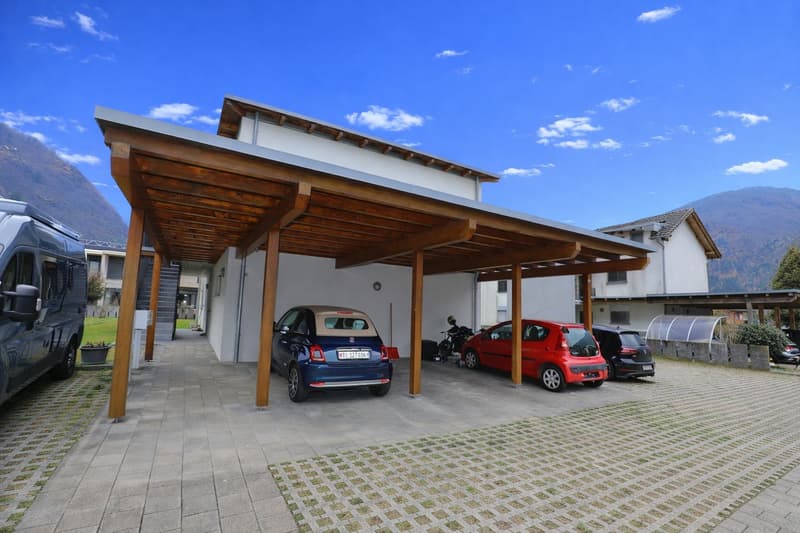 Moderno appartamento in una zona tranquilla a San Vittore con 2 posteggi (3)
