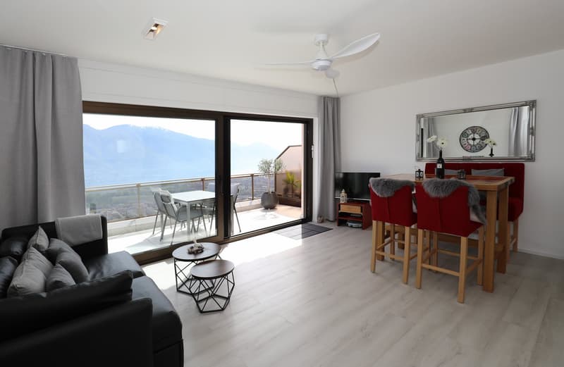 Moderne 2.5-Zimmer-Dachwohnung mit Traumblick in Orselina (5)