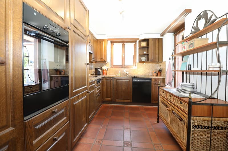 Schönes Einfamilien-/Ferienhaus mit Pool und Sicht auf den Lago Maggiore (10)