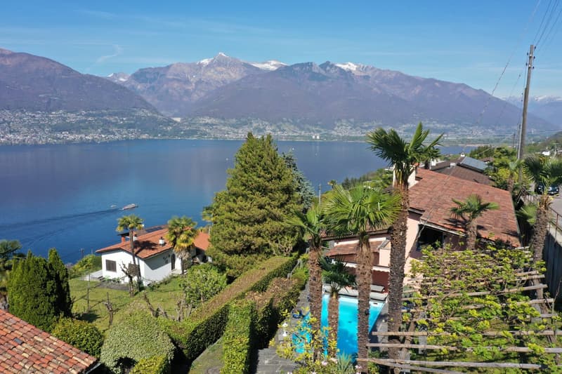 Schönes Einfamilien-/Ferienhaus mit Pool und Sicht auf den Lago Maggiore (2)
