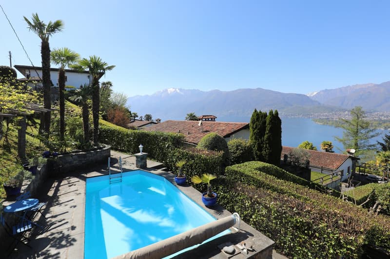 Schönes Einfamilien-/Ferienhaus mit Pool und Sicht auf den Lago Maggiore (4)