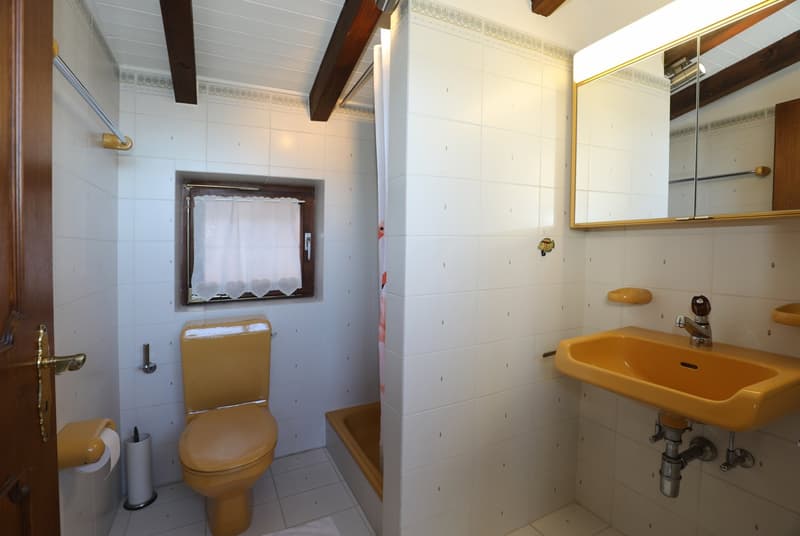 Schönes Einfamilien-/Ferienhaus mit Pool und Sicht auf den Lago Maggiore (17)
