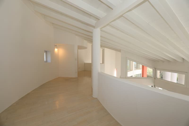 Architektonisch exklusive Villa mit Panoramasicht im Luganese (11)
