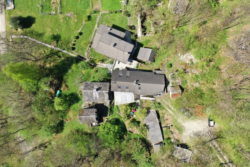 Grosses Rustico in ruhiger Lage im schönen Verzascatal (18)