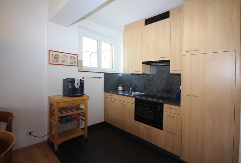 Charmante 2.5-Zimmer-Wohnung mit Balkon und Bergblick in Ascona (9)