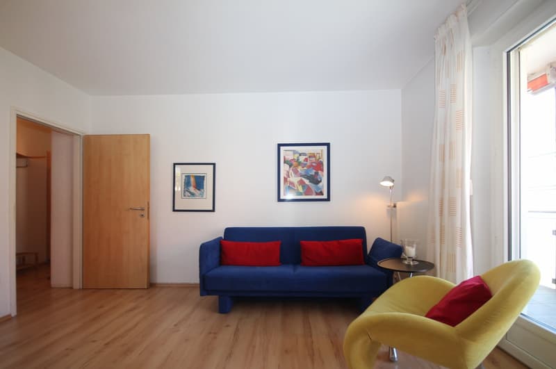 Charmante 2.5-Zimmer-Wohnung mit Balkon und Bergblick in Ascona (6)