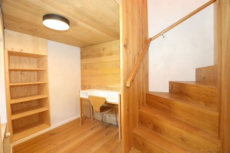 Attraktive, komplett renovierte 2.5-Zimmer-Maisonette-Wohnung (14)