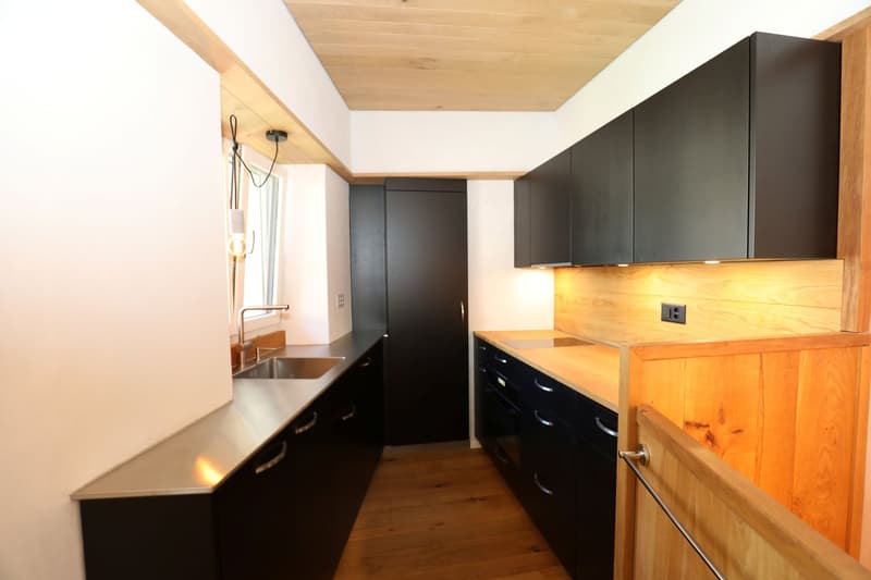 Attraktive, komplett renovierte 2.5-Zimmer-Maisonette-Wohnung (8)