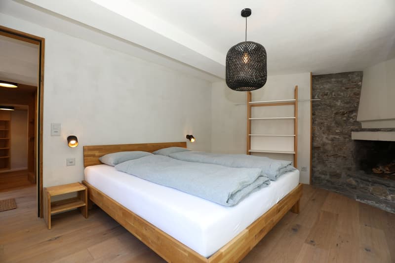 Attraktive, komplett renovierte 2.5-Zimmer-Maisonette-Wohnung (10)