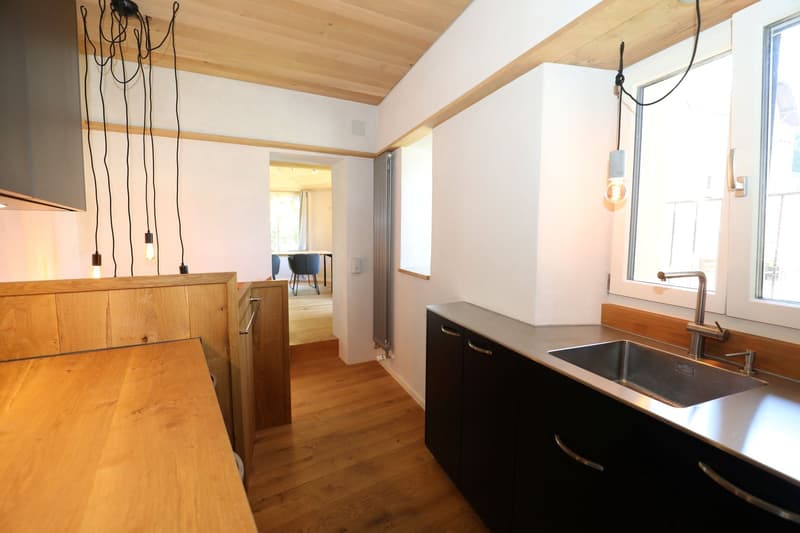 Attraktive, komplett renovierte 2.5-Zimmer-Maisonette-Wohnung (7)