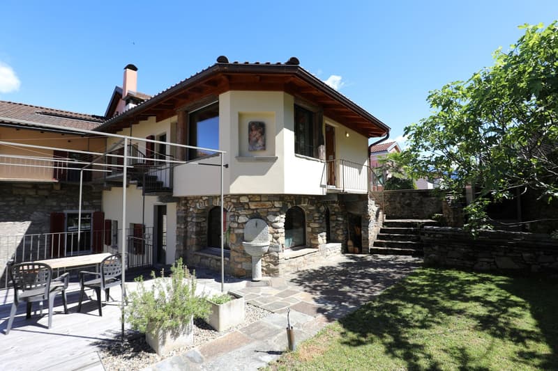 Attraktive, komplett renovierte 2.5-Zimmer-Maisonette-Wohnung (16)
