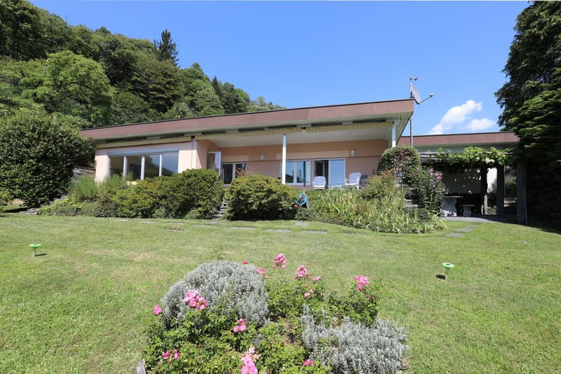 Charmantes Einfamilienhaus in einer sonnigen Lage in Brione s. Minusio (4)