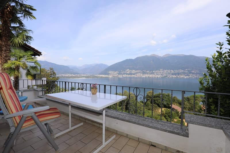 Doppelhaus-Hälfte mit herrlicher Sicht auf den Lago Maggiore (2)