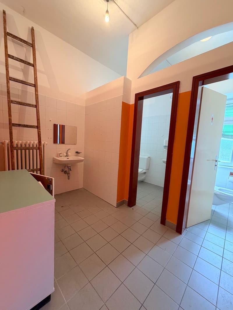Casa Unifamiliare da riattare con stupenda vista e con licenza approvata (13)