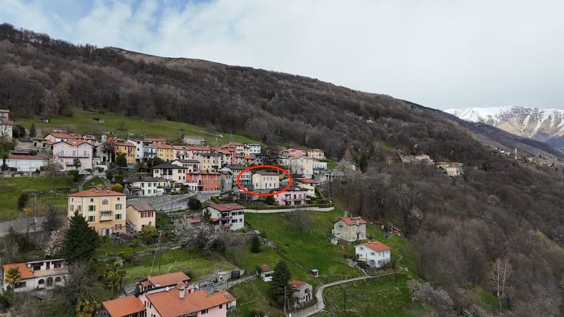 Casa Unifamiliare da riattare con stupenda vista e con licenza approvata (6)