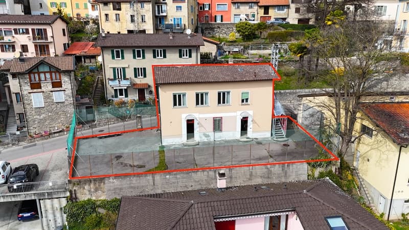 Casa Unifamiliare da riattare con stupenda vista e con licenza approvata (2)
