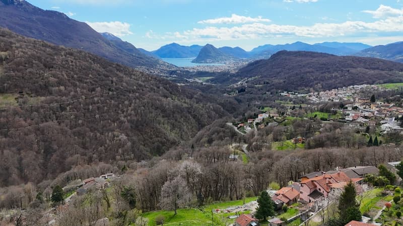 Casa Unifamiliare da riattare con stupenda vista e con licenza approvata (7)