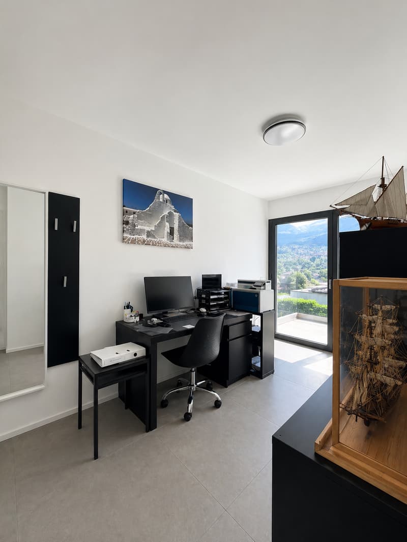 Elegante Casa Bifamiliare – Moderna, Silenziosa e con Vista sulle Montagne (12)