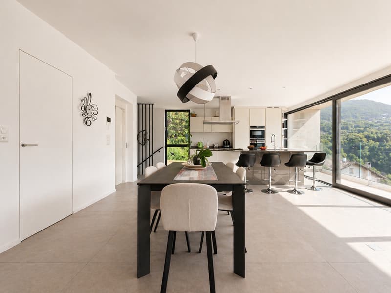 Elegante Casa Bifamiliare – Moderna, Silenziosa e con Vista sulle Montagne (15)
