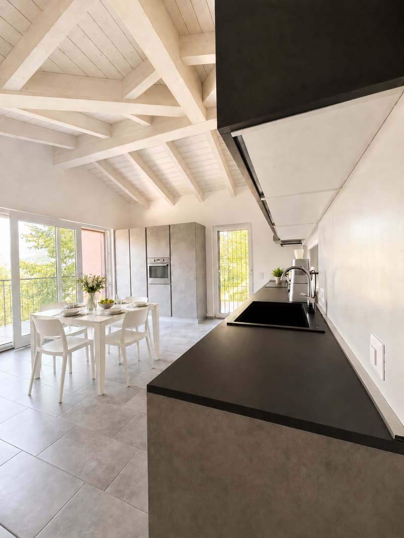CASA UNIFAMILIARE, SPAZIOSA,  CON VISTA APERTA NEL CUORE DELLA NATURA (6)