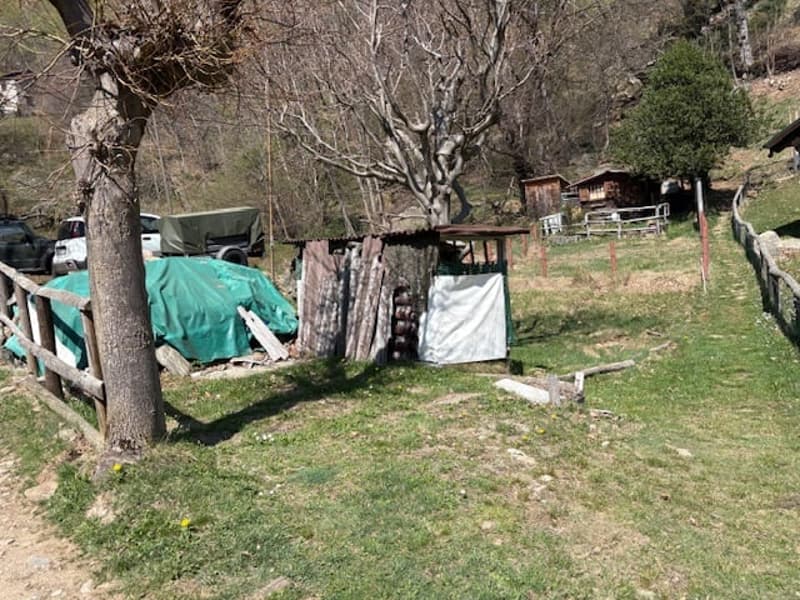 Piccolo Rustico immerso nella natura, in zona tranquilla e soleggiata (3)