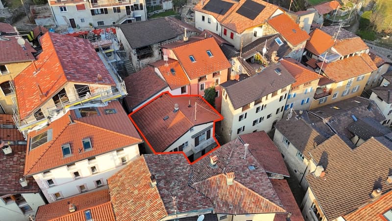 Casa unifamiliare nel nucleo di Bigorio (7)