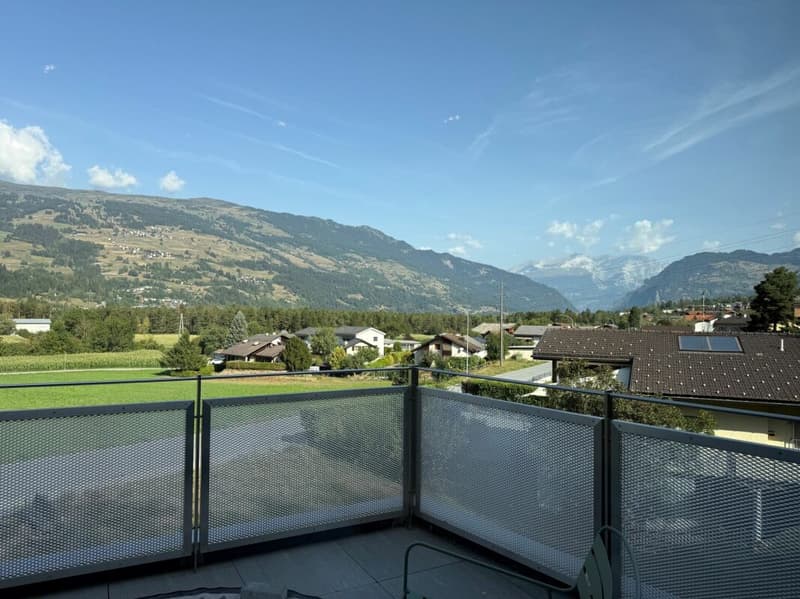 Originelle exklusive Terrassenwohnung in einer attraktiven Wohnlage in Sils i.D. (10)