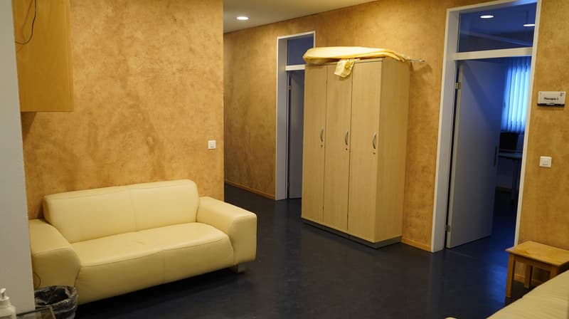 Practice/Therapy/Office spaces or other (playrooms - meeting point etc.) (2)