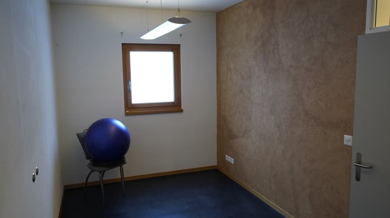 Practice/Therapy/Office spaces or other (playrooms - meeting point etc.) (12)