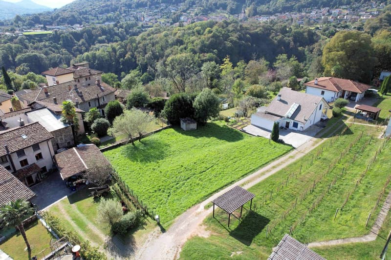 Terreno edificabile R3 in zona molto tranquilla a soli 9 km da Lugano (10)