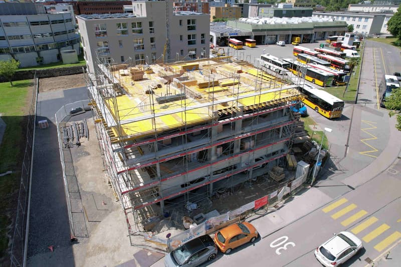 Nuovo spazioso appartamento con grande terrazza (4)