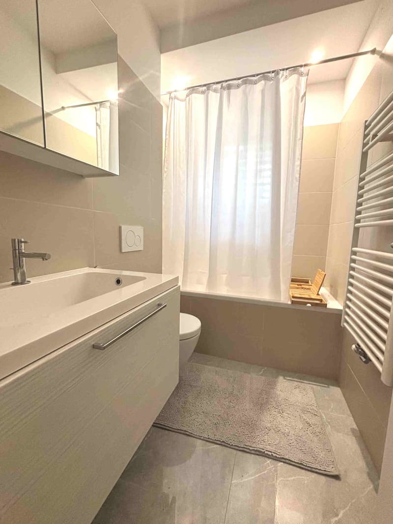 Elegante appartamento in esclusiva residenza (12)