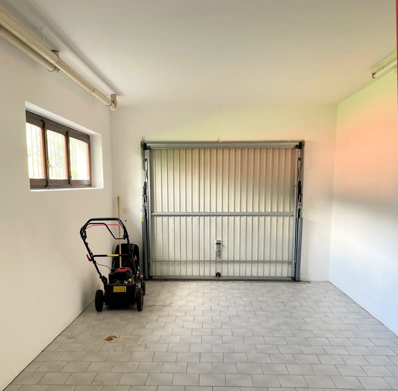 Casa su un unico piano principale con grande terreno in zona tranquilla (18)