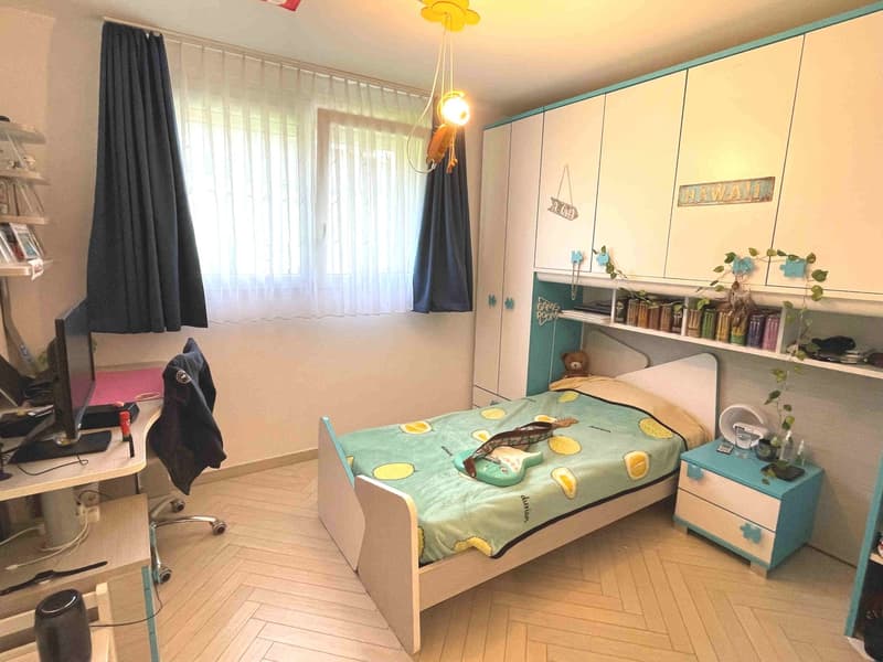 Appartamento con bel giardino in piccola ed elegante costruzione (15)